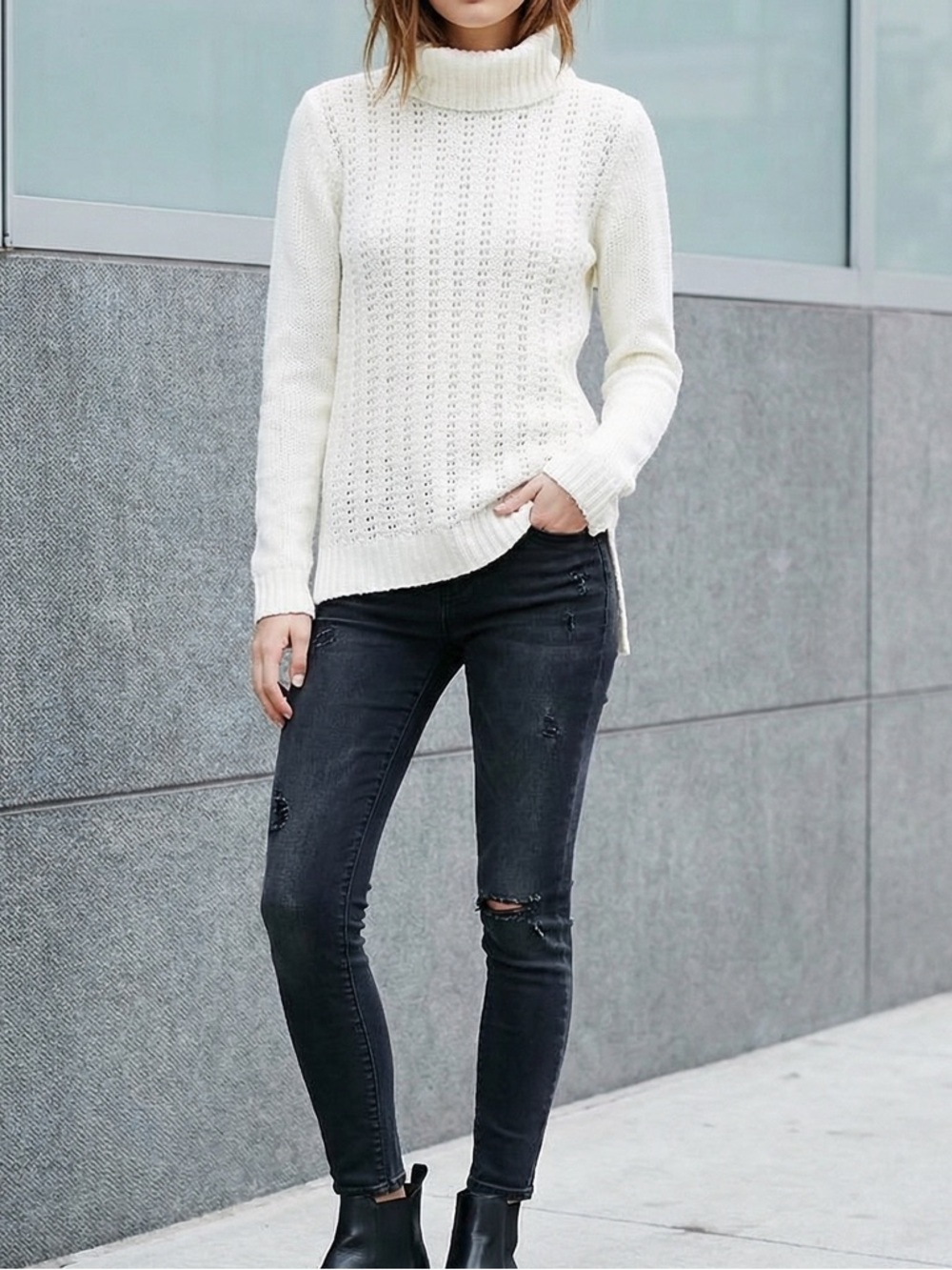 💸CLEARANCE 4/$15💸 Cozy Cream Turtleneck Sweater